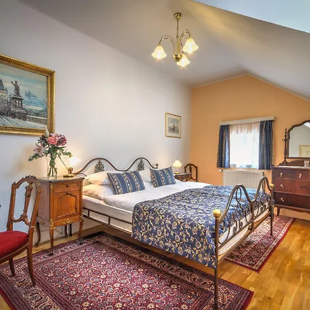 Red Lion Hotel-2